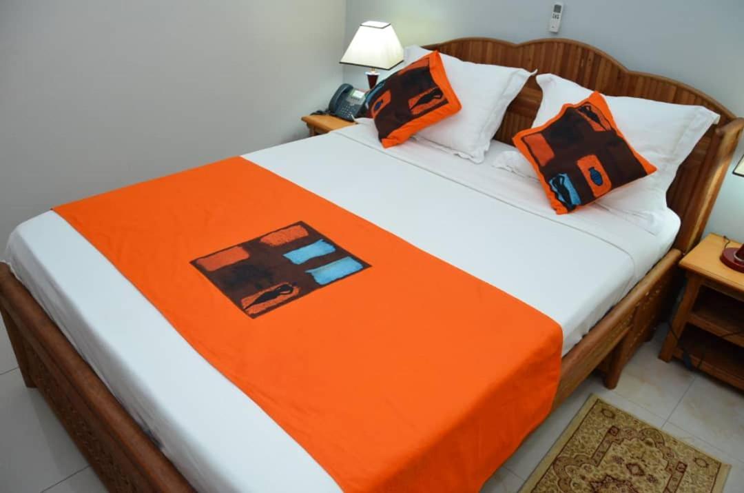 Congress Hotel Yaoundé Екстериор снимка