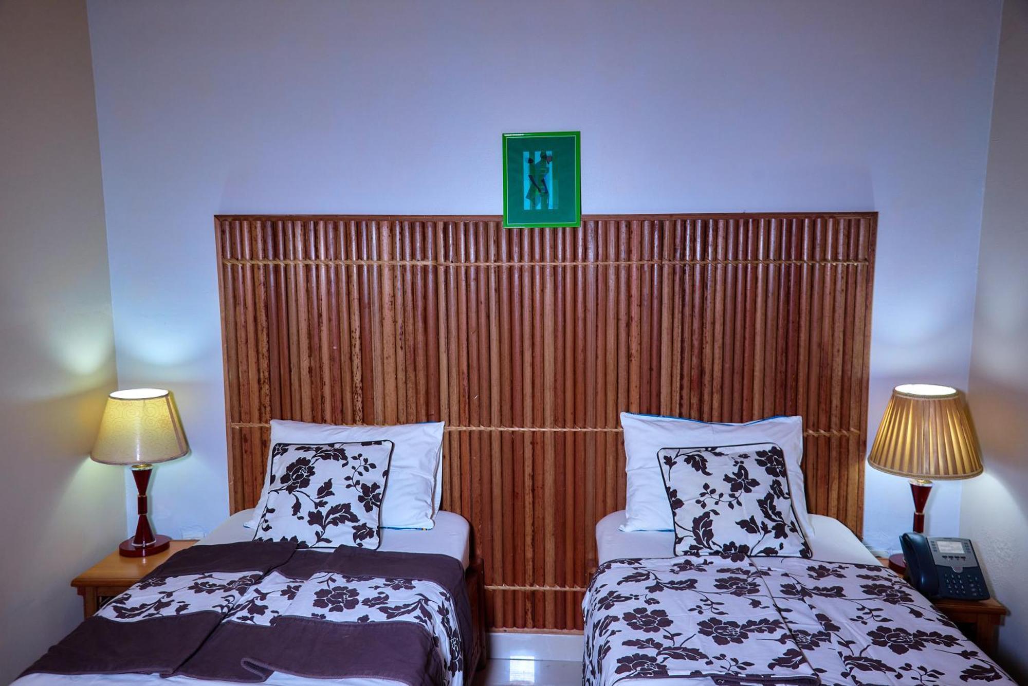 Congress Hotel Yaoundé Екстериор снимка