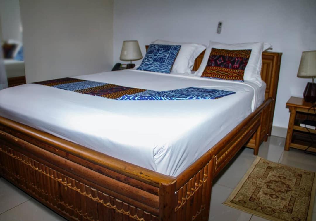 Congress Hotel Yaoundé Екстериор снимка