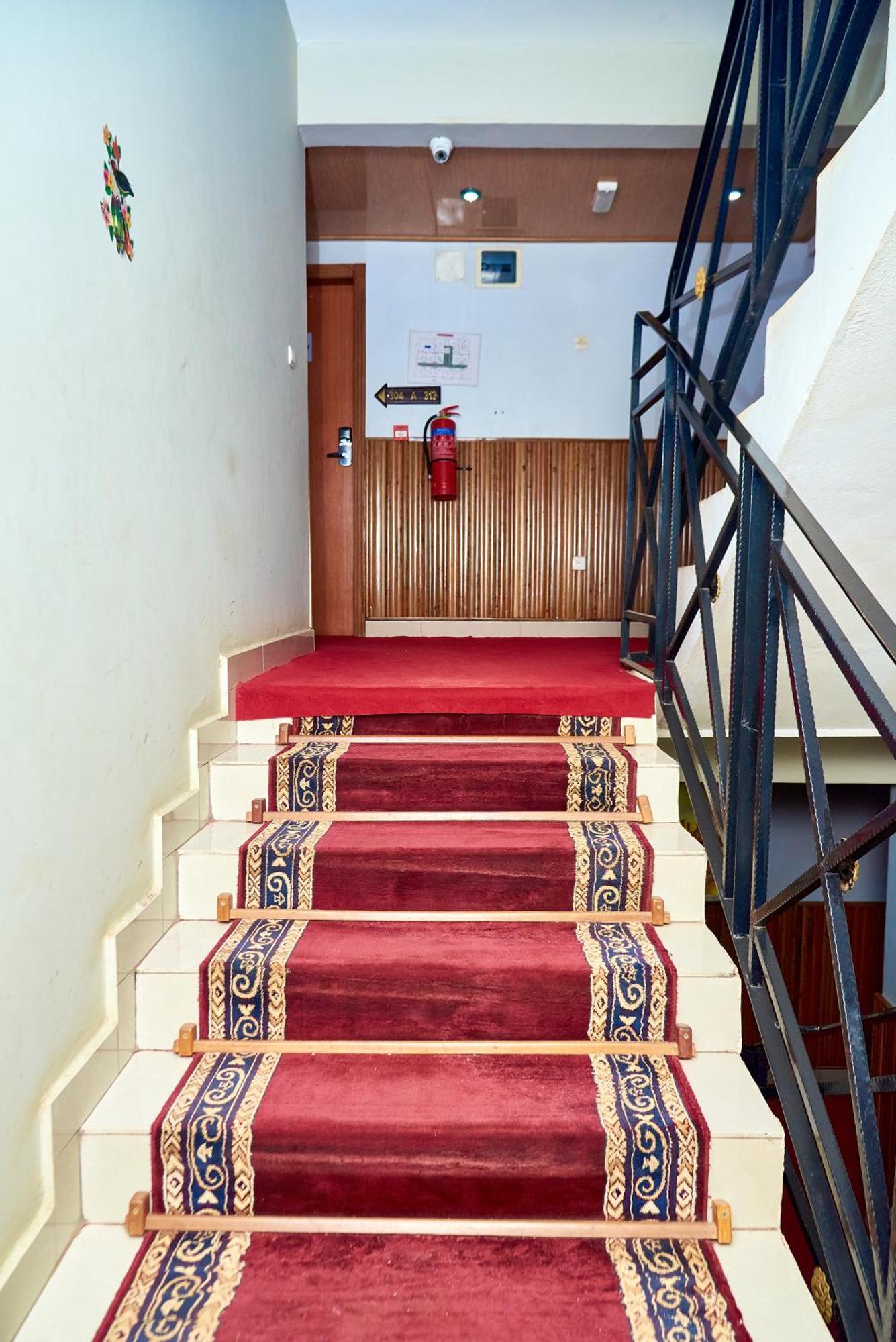 Congress Hotel Yaoundé Екстериор снимка
